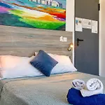 Stylish Penthouse Bay Square 5
