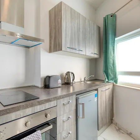 Apartment Stylish Penthouse Bay Square 5 *