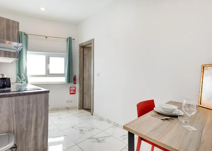 Stylish Penthouse Bay Square 5 Lejlighed