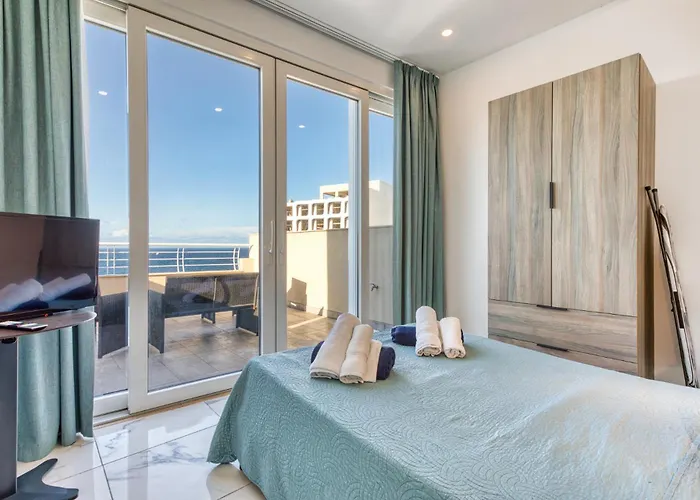 Stylish Penthouse Bay Square 5 *