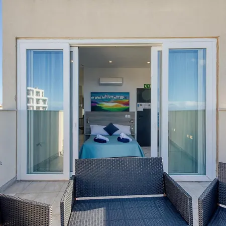 Stylish Penthouse Bay Square 5 Apartament St Paul's Bay