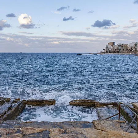 Stylish Penthouse Bay Square 5 Apartament St Paul's Bay